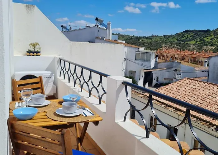 Casa de Férias Henrique's Residense Ii *